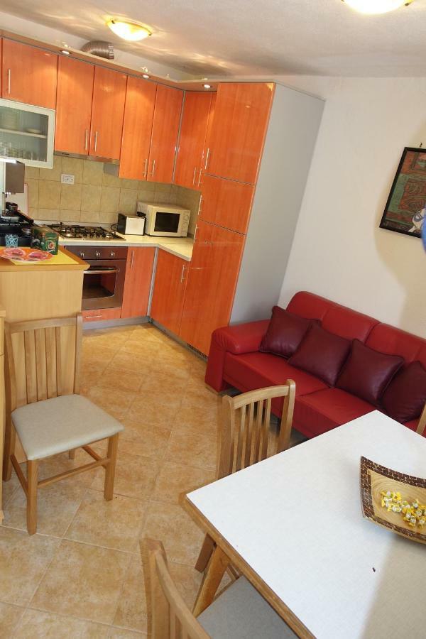 Dragica Apartments Vrsi Buitenkant foto